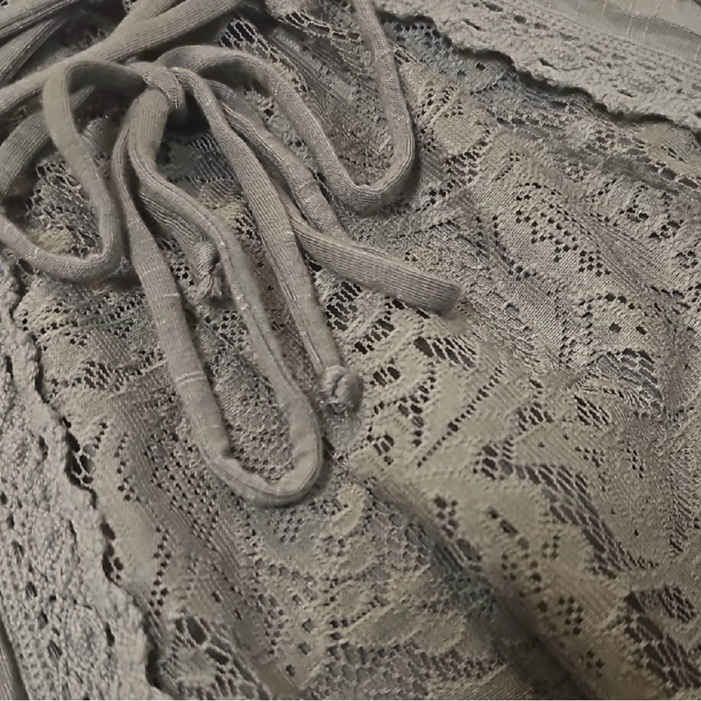 Knox Rose Gray Lace Tie back Short Sleeve Shirt Women’s L EUC - Picture 9 of 9